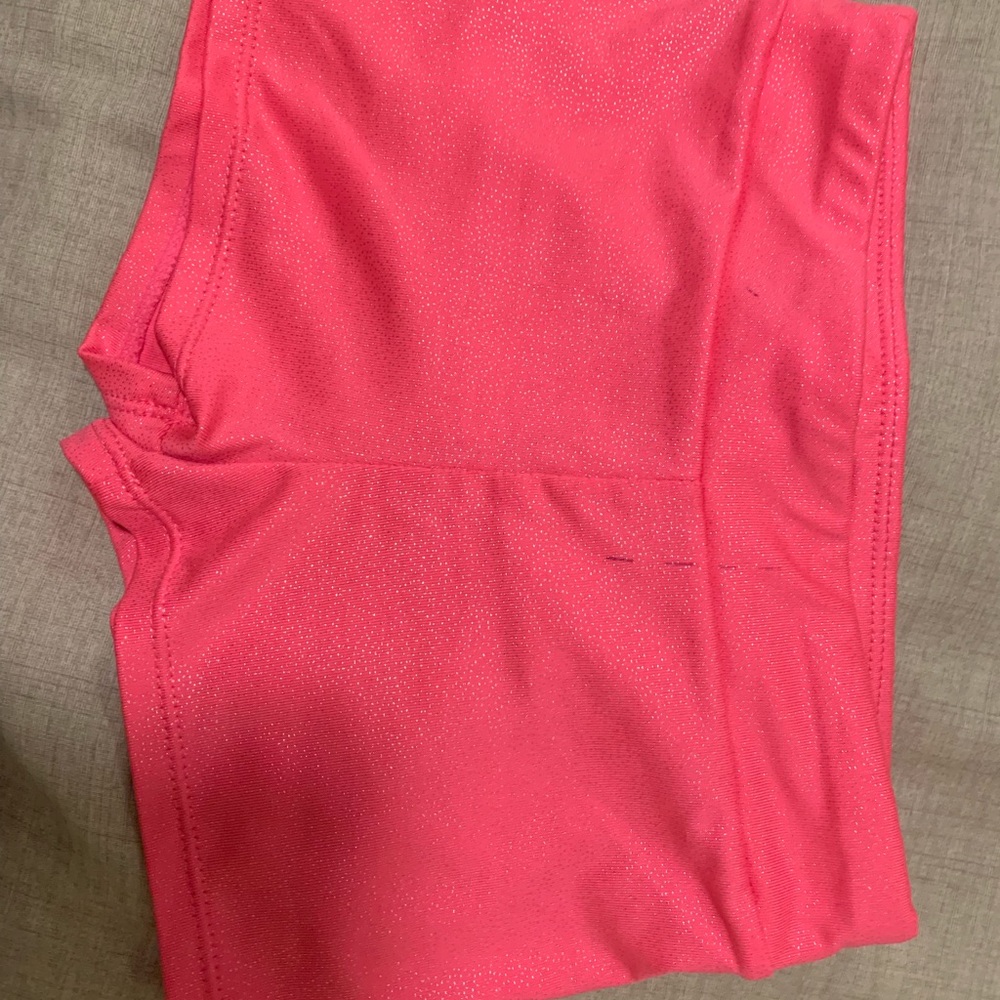 Shorts - Picture 4 of 4